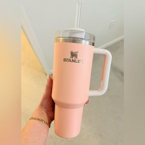 Stanley 40oz Peach - Target Exclusive/Limited Edition